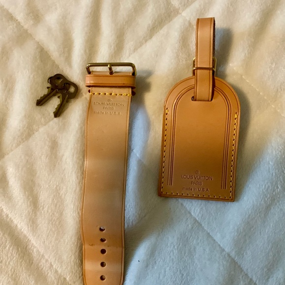 Authentic Louis Vuitton Vachetta luggage travel tag. - Picture 2 of 5